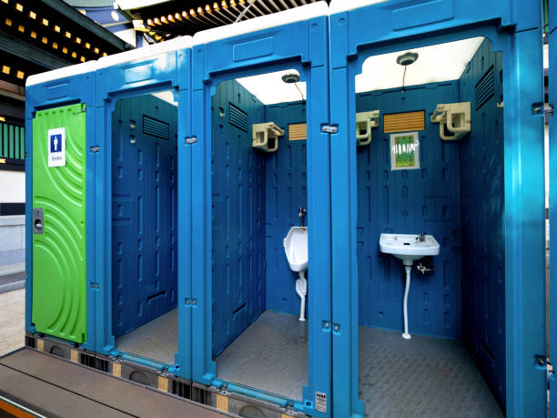 Best Porta potty delivery and setup  in Phelan, CA